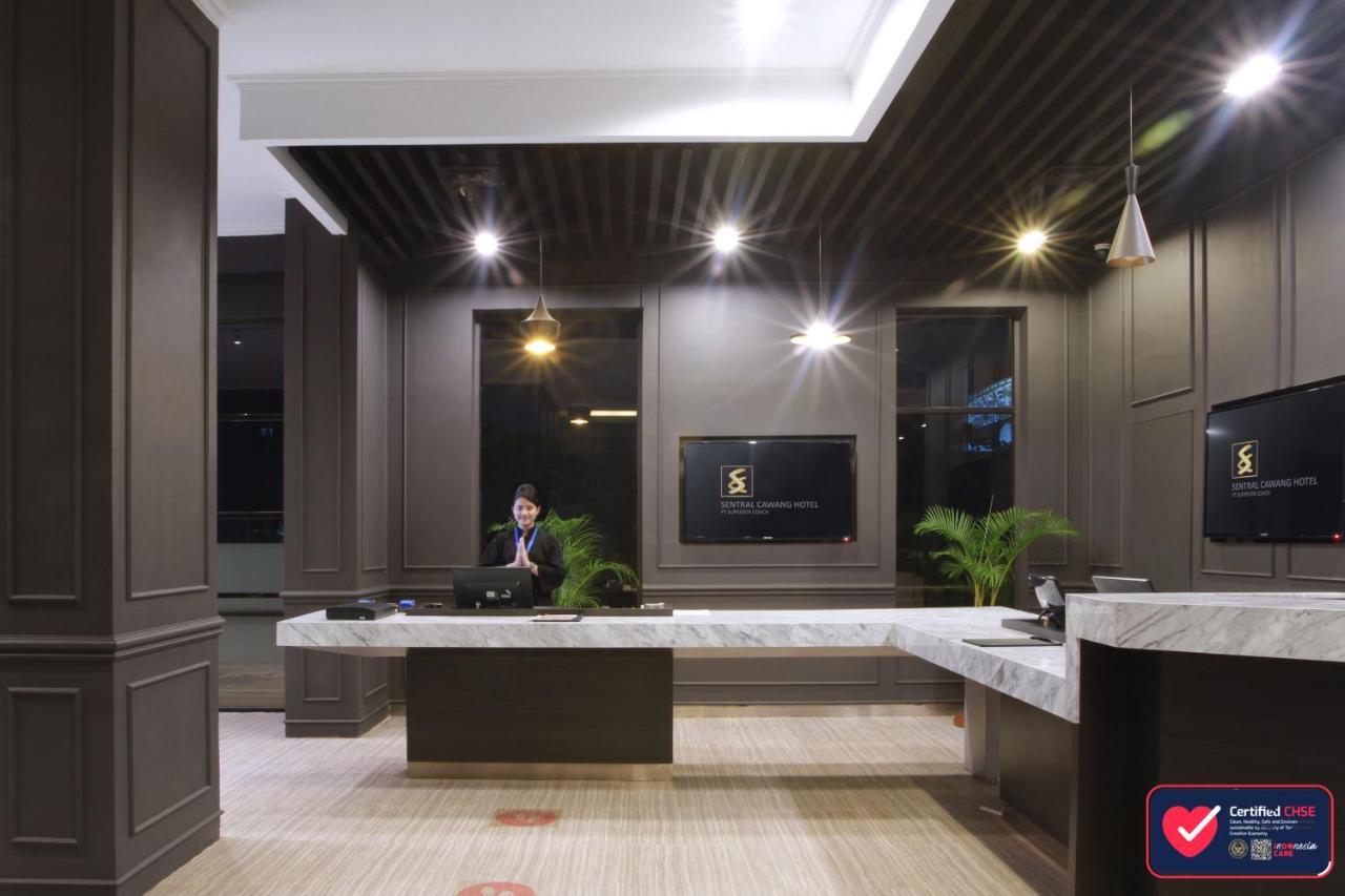 Swiss-Belinn Cawang Jakarta Buitenkant foto