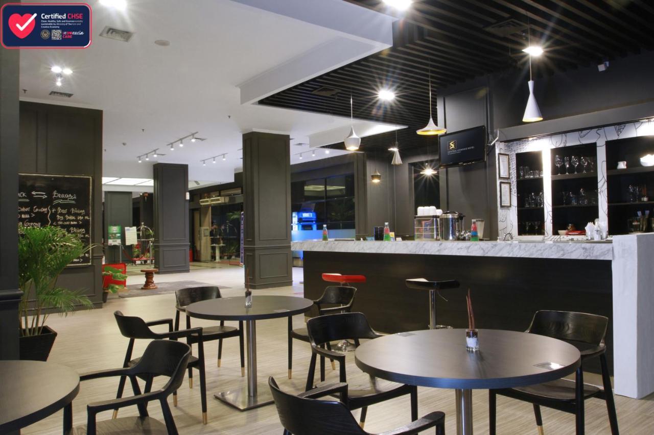 Swiss-Belinn Cawang Jakarta Buitenkant foto
