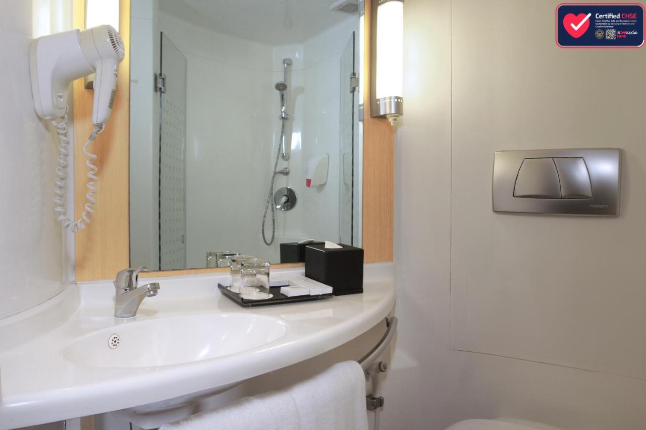 Swiss-Belinn Cawang Jakarta Buitenkant foto
