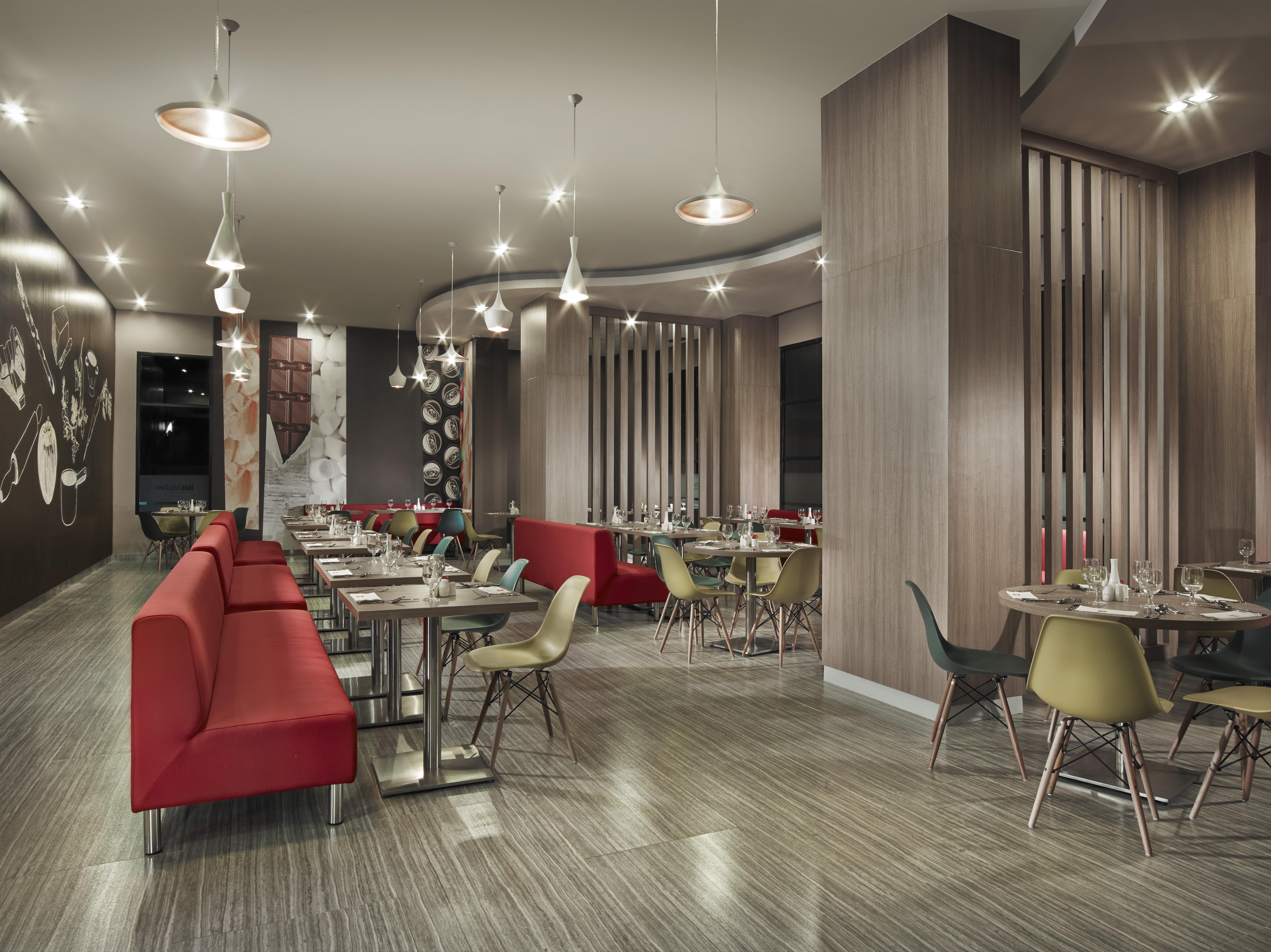 Swiss-Belinn Cawang Jakarta Buitenkant foto