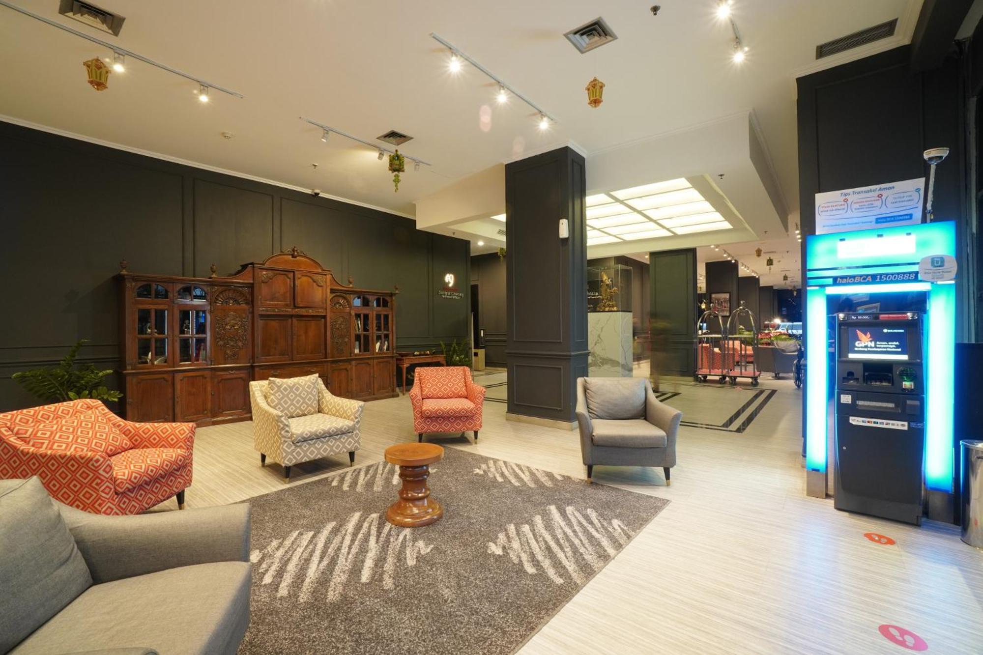 Swiss-Belinn Cawang Jakarta Buitenkant foto