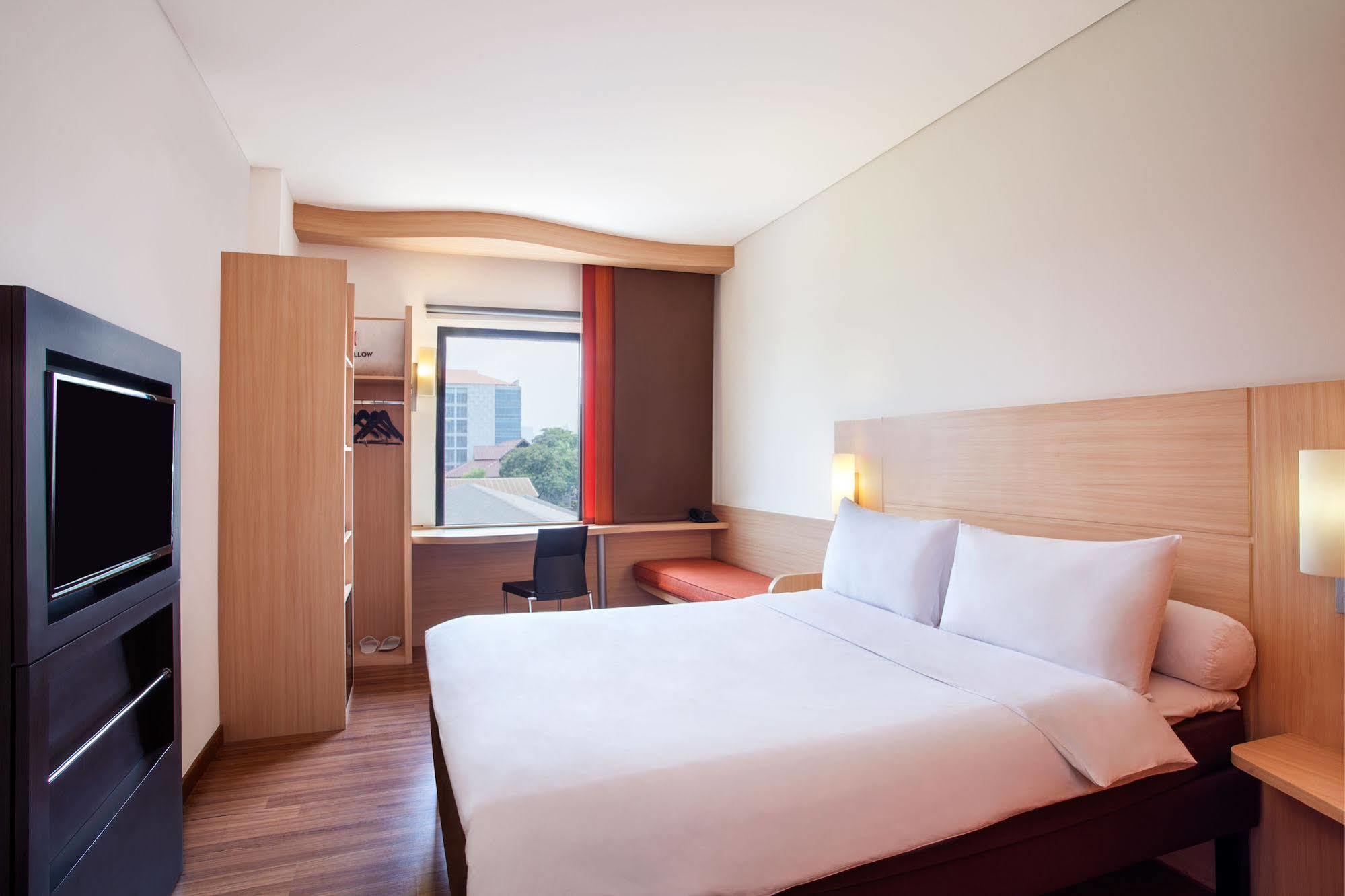 Swiss-Belinn Cawang Jakarta Buitenkant foto