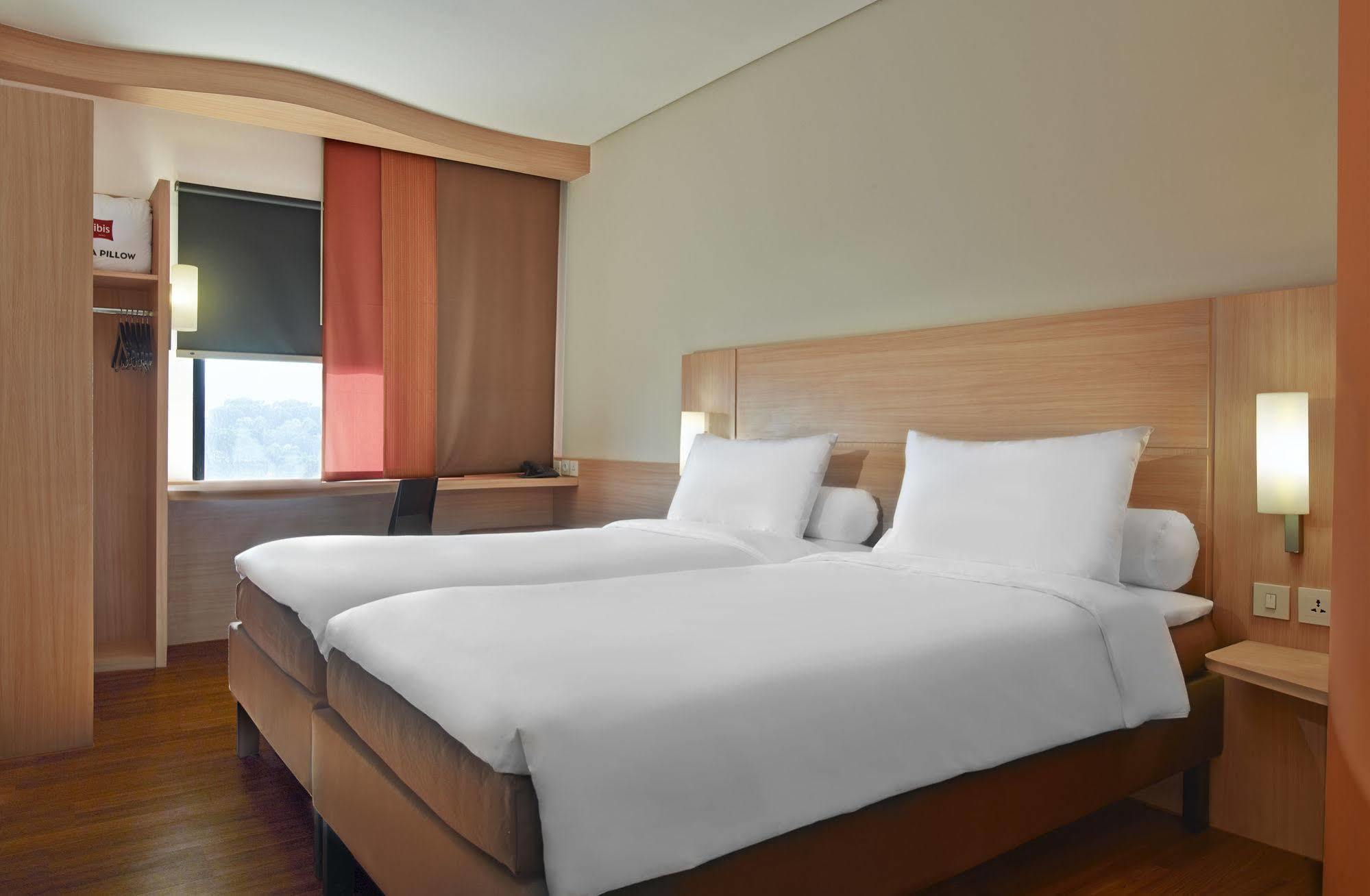 Swiss-Belinn Cawang Jakarta Buitenkant foto