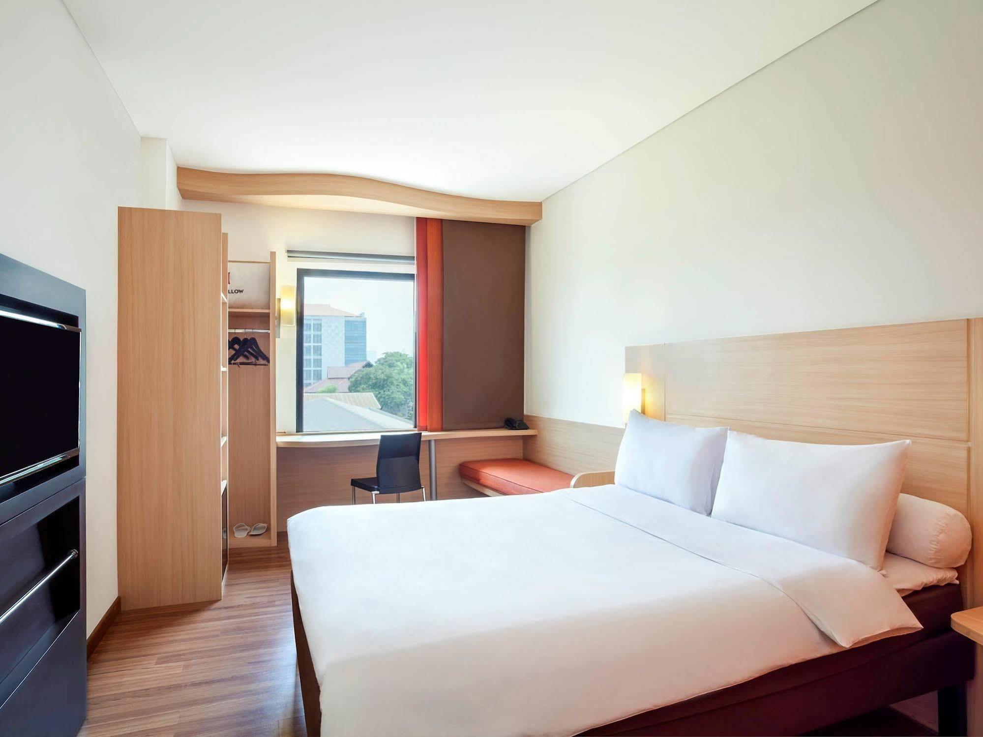 Swiss-Belinn Cawang Jakarta Buitenkant foto